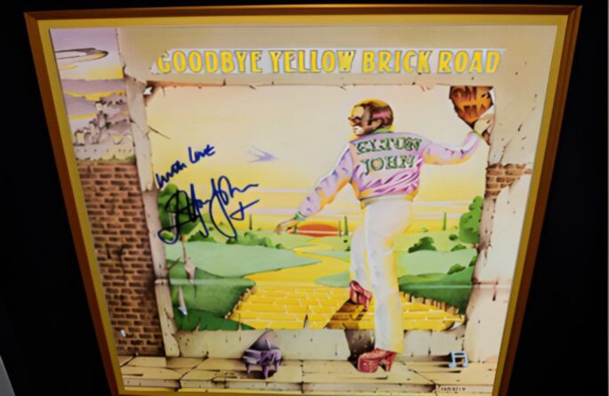 Elton John – Goodbye Yellow Brick Road
