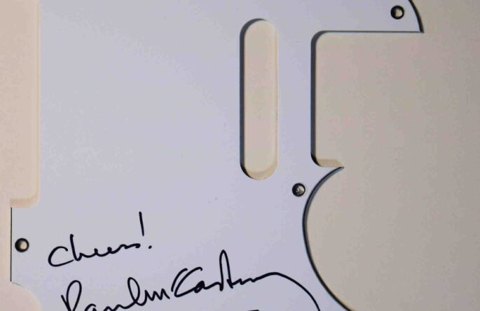 Paul McCartney – Signed Pick Guard