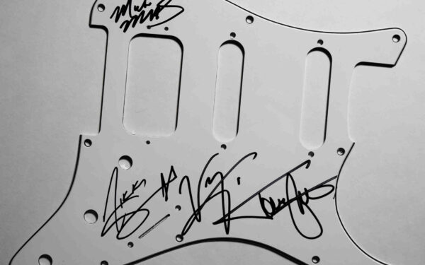 Motley Crue – Signed Pick Guard