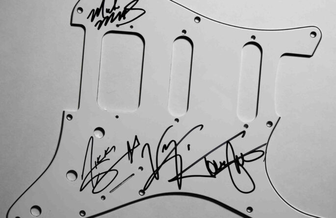 Motley Crue – Signed Pick Guard