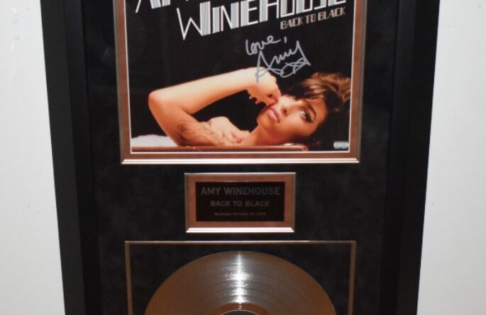 Amy Winehouse – Back To Black
