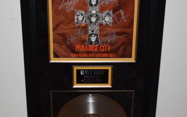 Guns N’ Roses – Paradise City