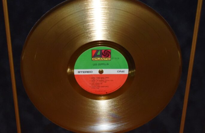 Led Zeppelin – Debut