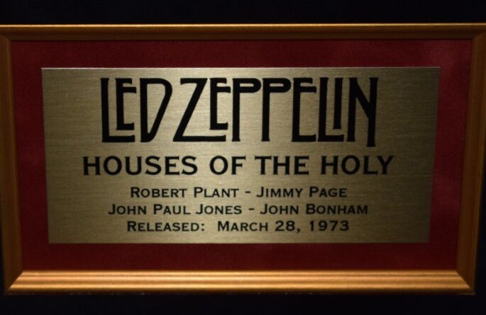 Led Zeppelin – Houses Of The Holy