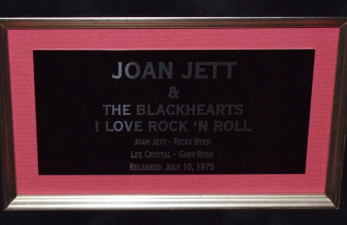 Joan Jett – I Love Rock N’ Roll
