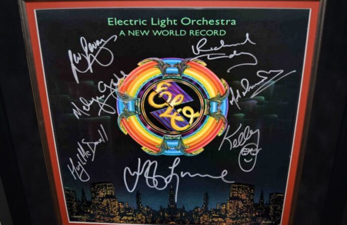 ELO – A New World Record