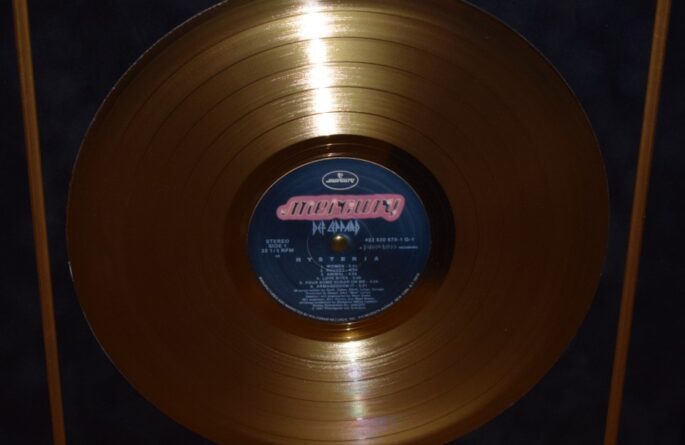 Def Leppard – Hysteria