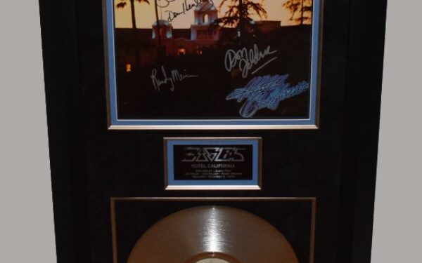 Eagles – Hotel California