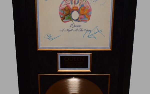 Queen – A Night At The Opera