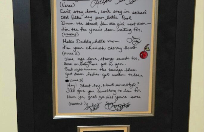 The Runaways – Cherry Bomb