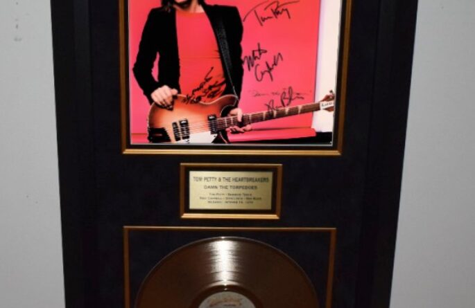 Tom Petty & The Heartbreakers – Damn The Torpedo’s