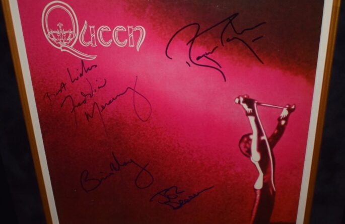 Queen – Debut