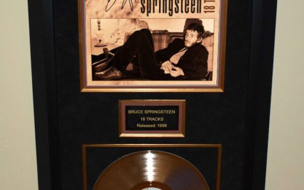 Bruce Springsteen – 18 Tracks