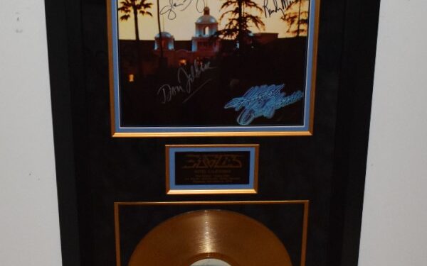 Eagles – Hotel California