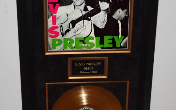 Elvis Presley – Debut