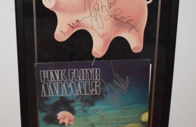 Pink Floyd – Animals Original Store Display Pig & Album Cover