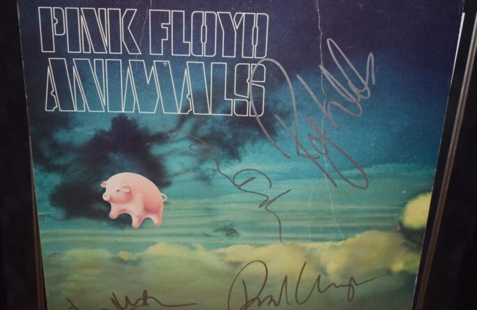 Pink Floyd – Animals Original Store Display Pig & Album Cover