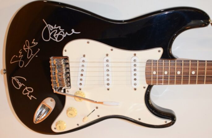Cream – Fender Stratocaster