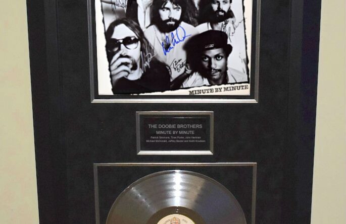 The Doobie Brothers – Minute By Minute