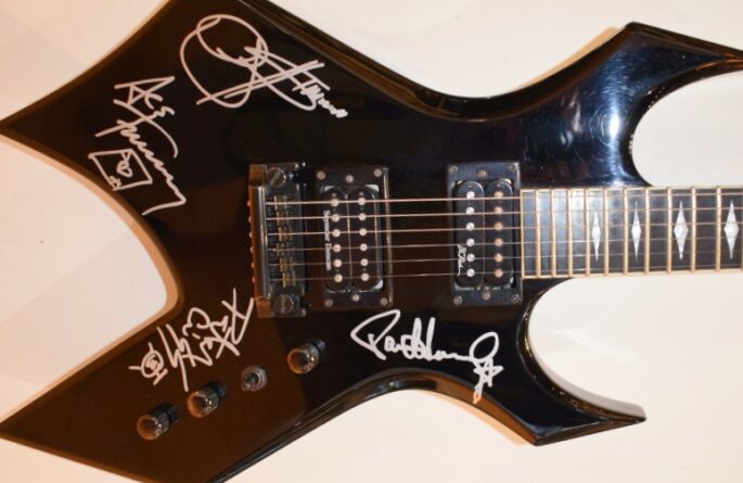 Kiss – BC Rich Guitar