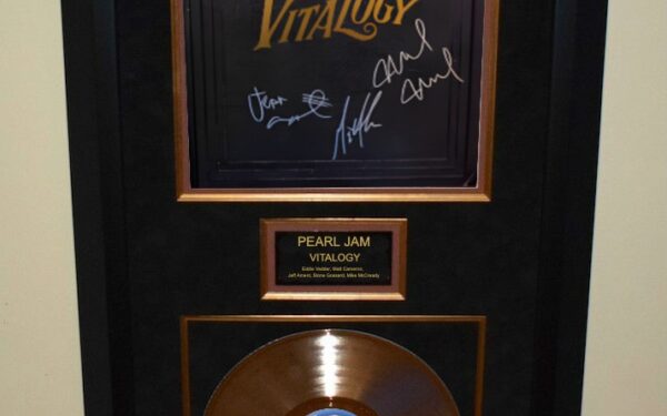 Pearl Jam – Vitalogy