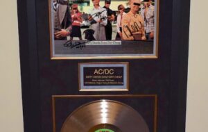 AC/DC – Dirty Deeds Done Dirt Cheap