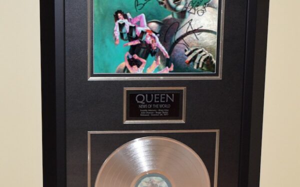Queen – News Of The World