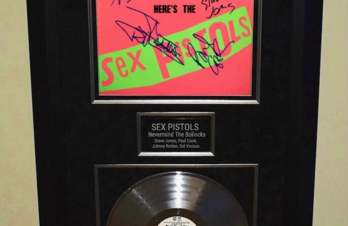 Sex Pistols – Never Mind The Bollocks