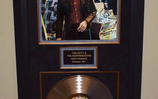 Tom Petty – Hard Promises