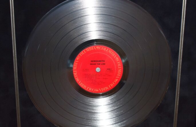 Aerosmith – Draw The Line