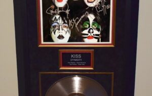 KISS – Dynasty