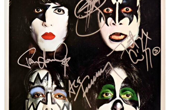 KISS – Dynasty