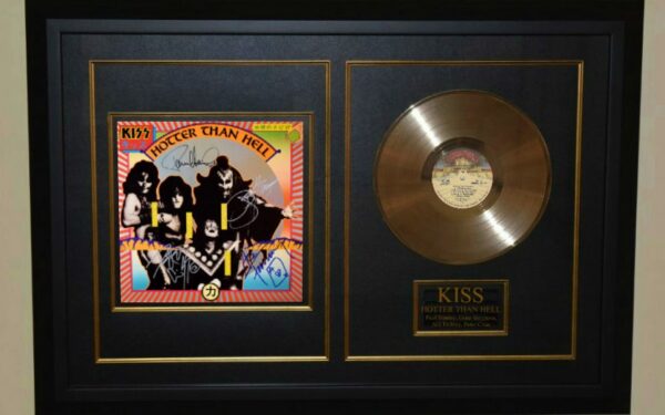 KISS – Hotter Than Hell