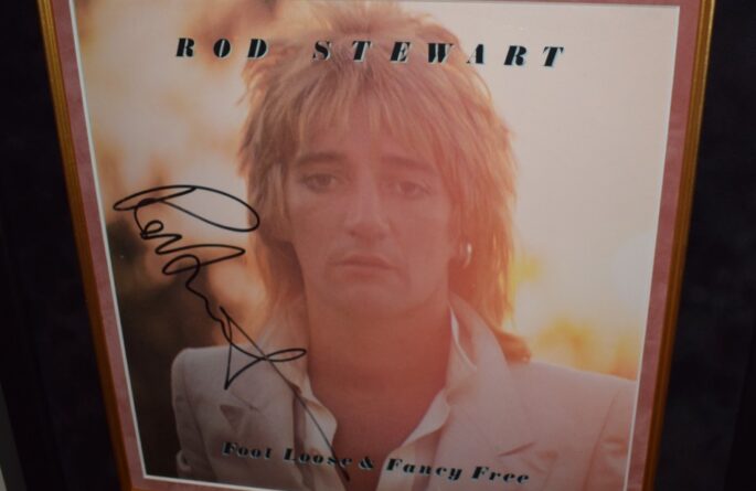 Rod Stewart – Foot Loose And Fancy Free