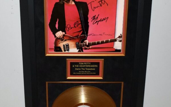 Tom Petty & The Heartbreakers – Damn The Torpedoes