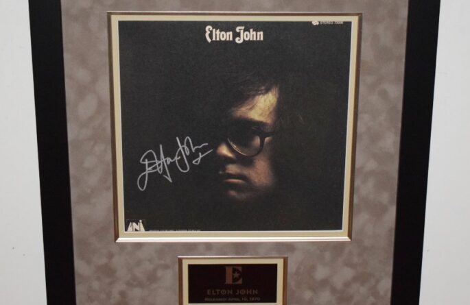 Elton John – Debut