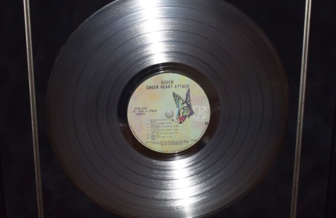 Queen – Sheer Heart Attack