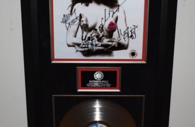 Red Hot Chili Peppers – Mother’s Milk