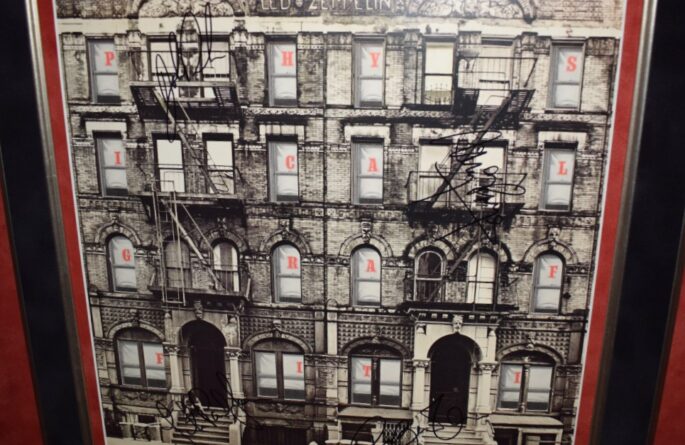 Led Zeppelin – Physical Graffiti