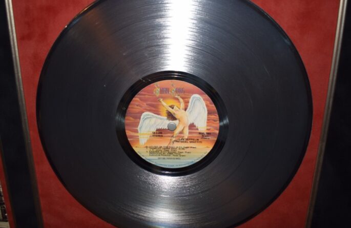 Led Zeppelin – Physical Graffiti