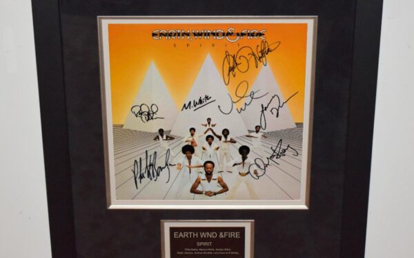 Earth Wind & Fire – Spirit