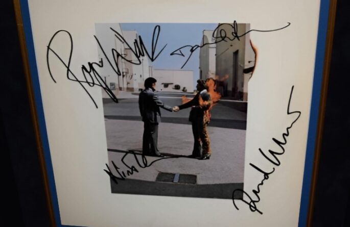 Pink Floyd – Wish You Were Here