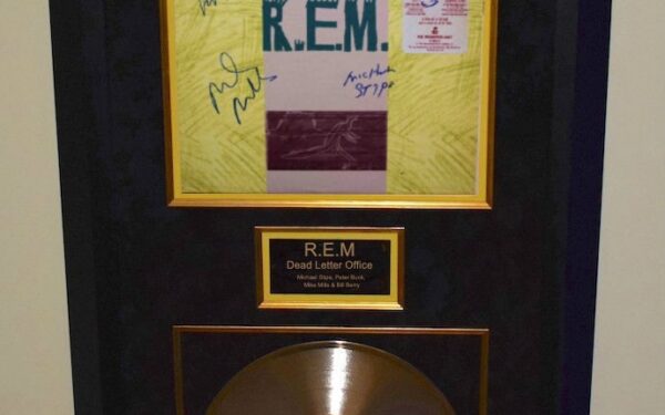R.E.M. – Dead Letter Office