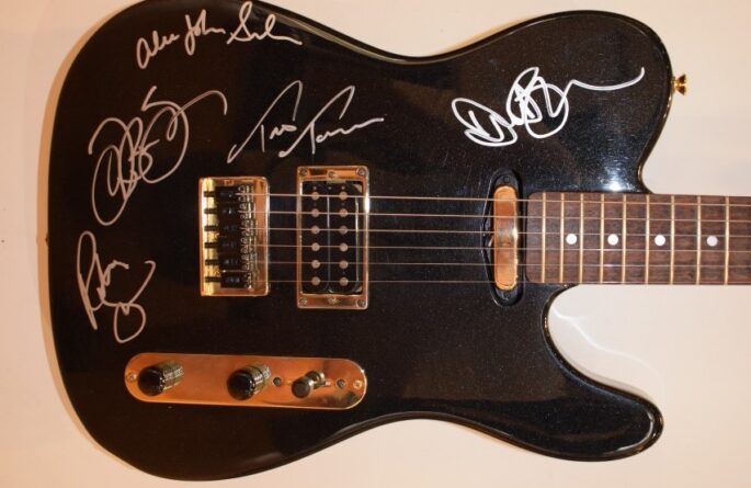 Bon Jovi – Fender Squire Telecaster