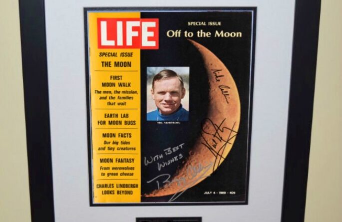 Neil Armstrong – Off To The Moon