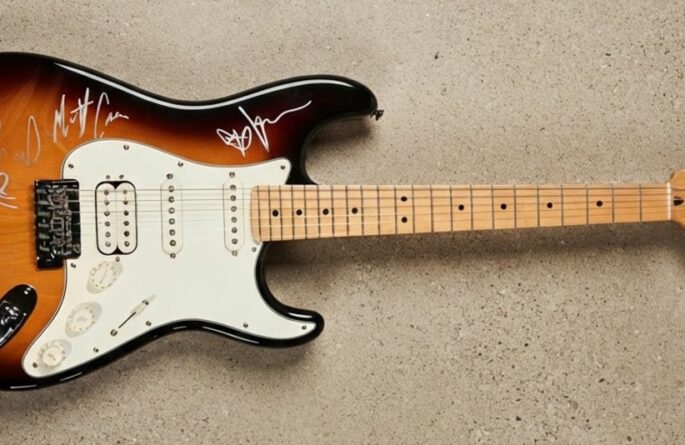 Pearl Jam – Fender Stratocaster