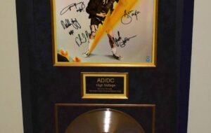AC/DC – High Voltage