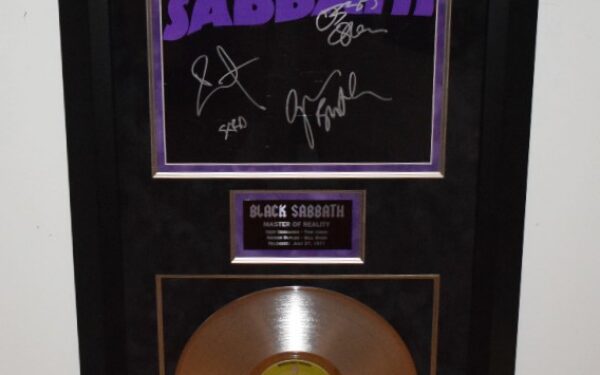 Black Sabbath – Master Of Reality