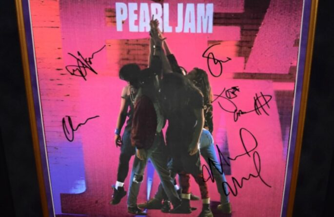 Pearl Jam – Ten  (SOLD!)