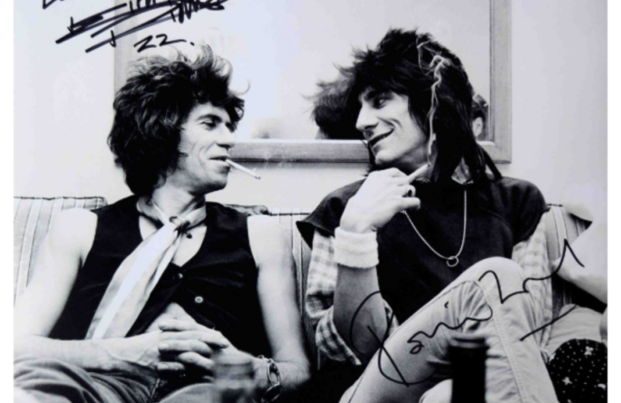 Keith Richards and Ronnie Wood Signed 11×14 Photogragh
